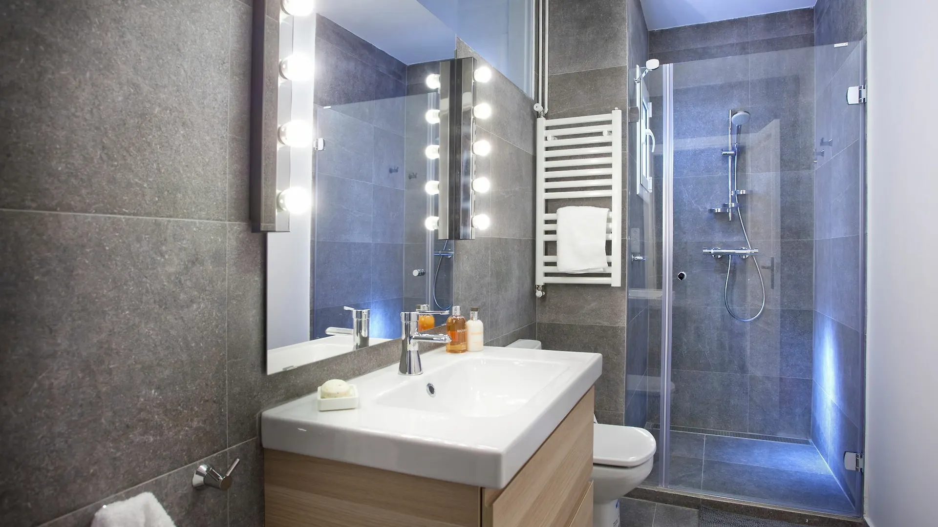 The Boutique Apartments Barcelona 0*,